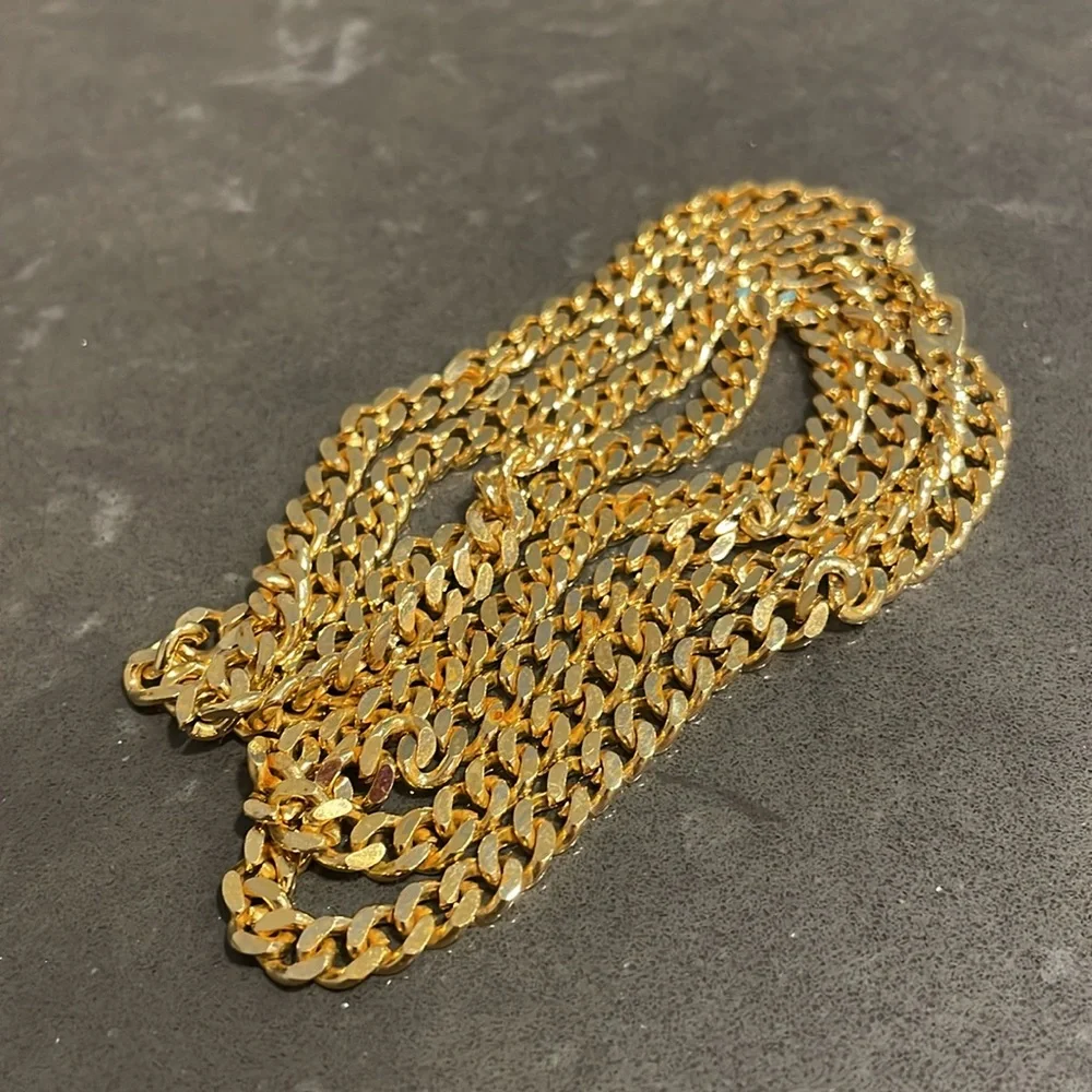 Gold Tone Link Chain Necklace - Picture 7 of 9